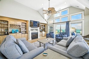 TV, DVD player - Tipsy Mermaid | Oceanfront | Private Pool, Hot Tub | Nags Head (Nags Head)