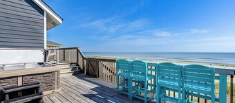 Happiness | Oceanfront | Hot Tub