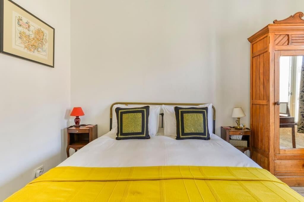 4 Schlafzimmer, Schreibtisch, Bügeleisen/Bügelbrett, Reisekinderbett