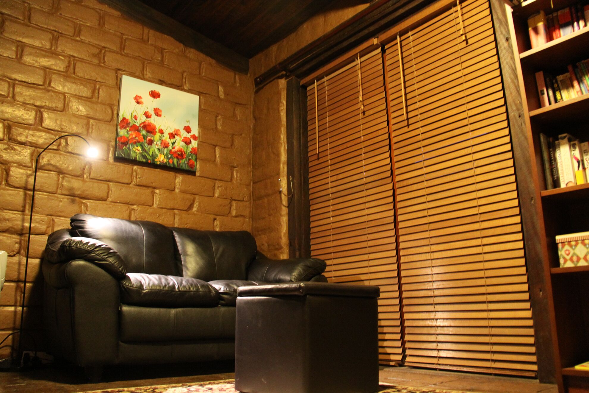 Secluded artistic earthen home offering spa luxury — image 3