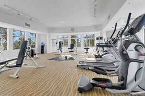 Unclassified image, 4 of 50, button