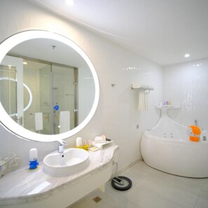 Signature Suite | Bathroom - Floloving Hotel (Guangzhou)