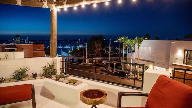 Terrace/patio - 2BR · Steps to Malecón · Panoramic views ·  Private pool (Zona Central)