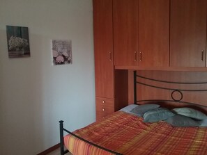 2 habitaciones y ropa de cama 