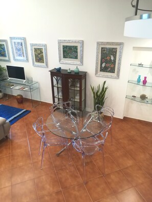 صورة غير مصنفة، 5 من 27، زرّ