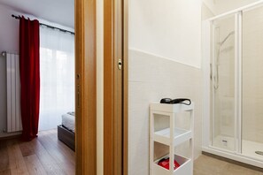 Shower, bidet