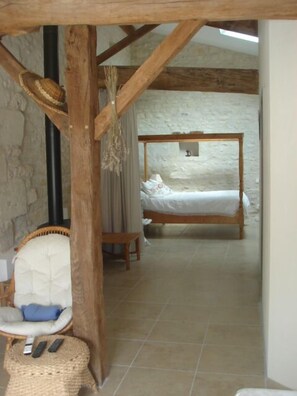 2 bedrooms, WiFi, wheelchair access