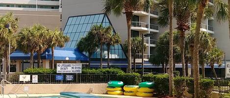 Indoor pool, outdoor pool