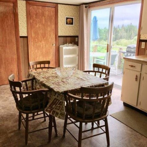 Weekly private house rental with access to ATV trail