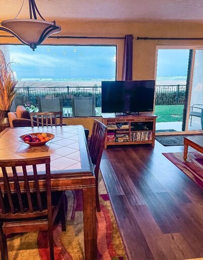 Oceanfront Condo, Ground Floor, Full Kitchen, Patio, Expansive Views