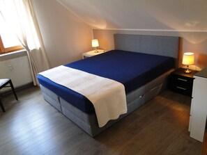 2 habitaciones, tabla de planchar con plancha y wifi gratis