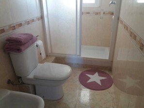 Towels, toilet paper - Facing the sea, very quiet area. (Vinaròs)