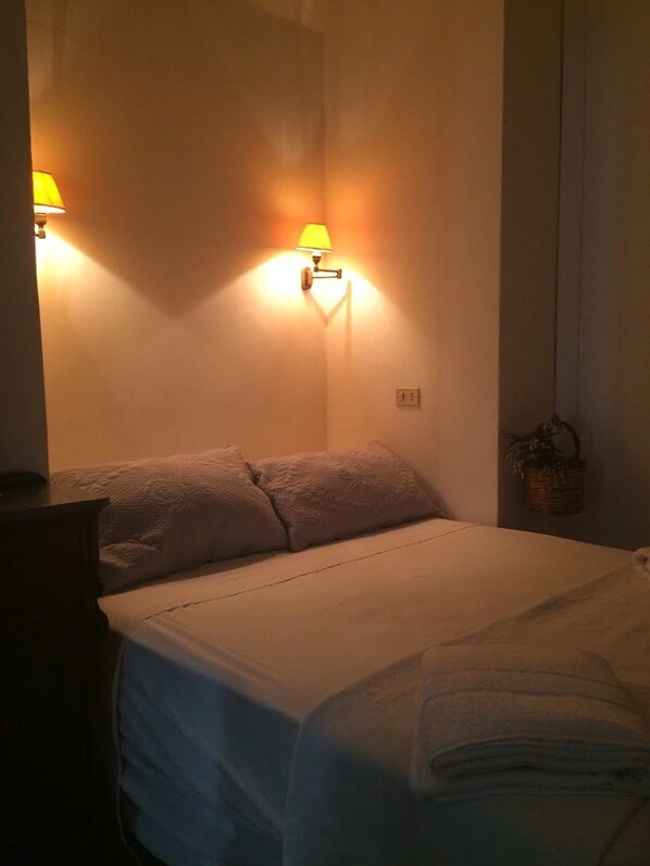 Desk, free WiFi, bed sheets
