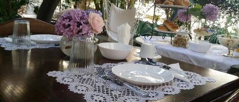 Free daily local cuisine breakfast