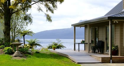 Rainbow Cottage - Lac Tarawera Cottage