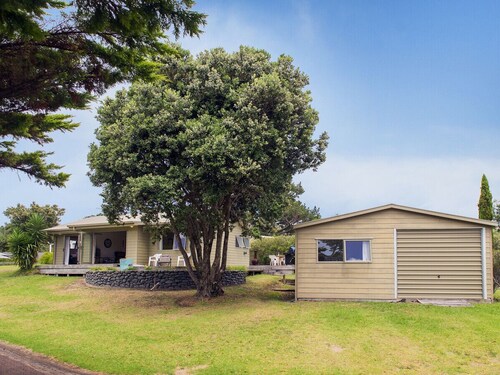On The Green - Pauanui Holiday Home