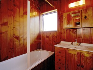 Shower - Ti Kouka Chalet - Ohakune Holiday Home (Ohakune)