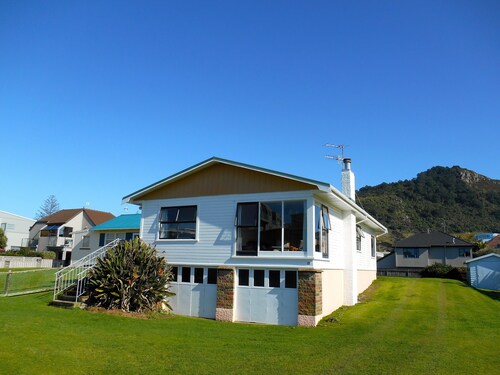 Bobs Bach - Mt Maunganui Bach