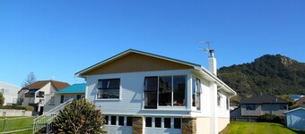 Bobs Bach - Mt Maunganui Bach