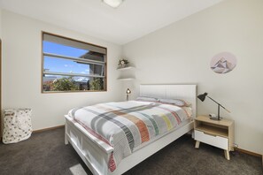 5 عدّة غرف نوم ومكواة/لوح كي وواي فاي