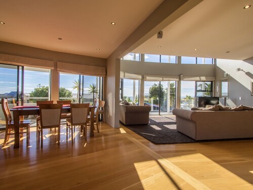 Sun, Sea, Sensational - Kaiteriteri Holiday Home