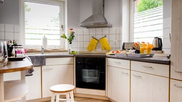 Design-Apartment | Eigene Küche | Kühlschrank, Mikrowelle, Ofen, Herdplatte