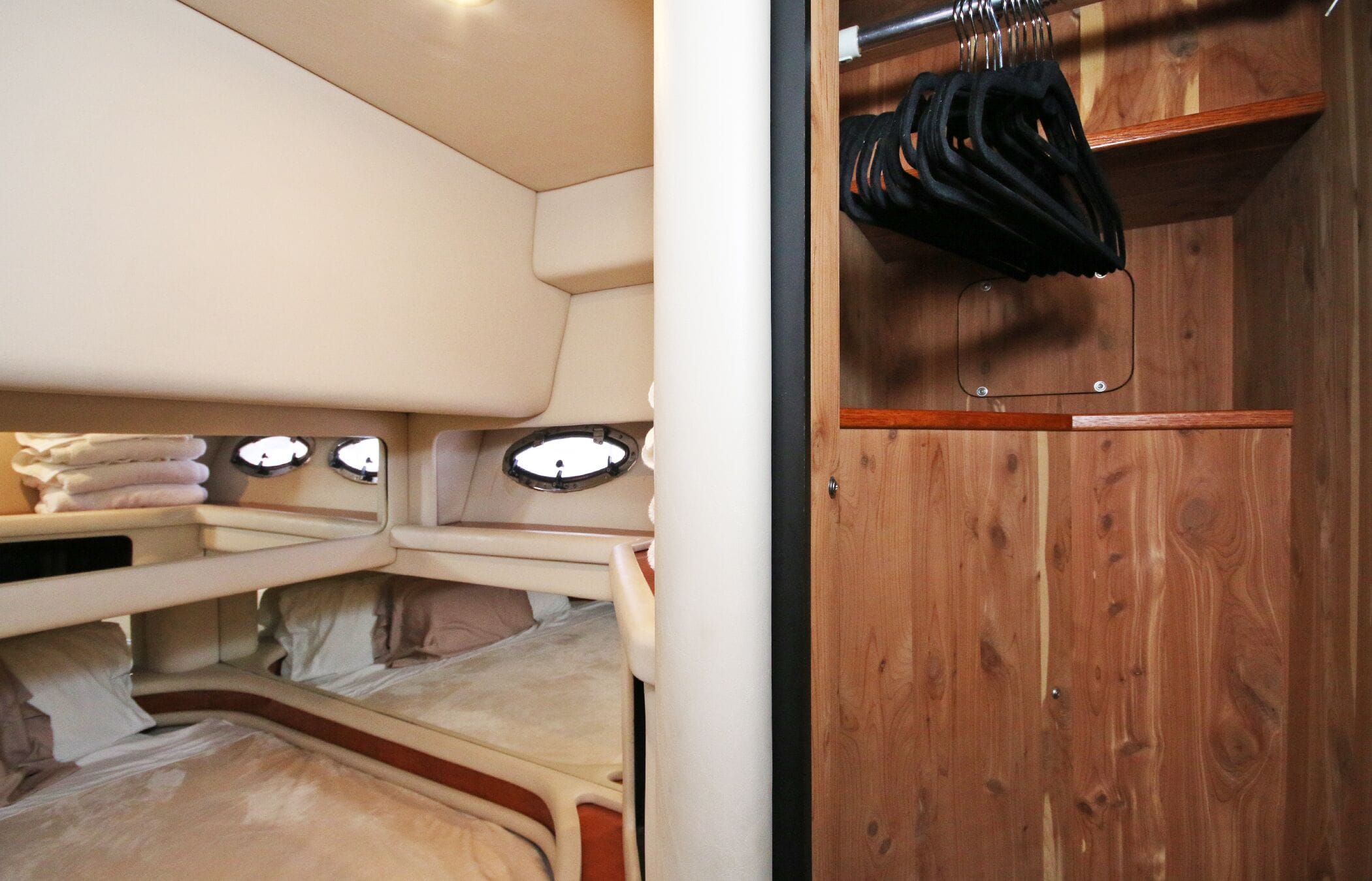 Top 6 Houseboats For Rent In Southern California, USA Updated 2024