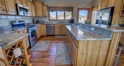 Atlantis Found | 770 ft from the beach | Private Pool, Hot Tub | Corolla