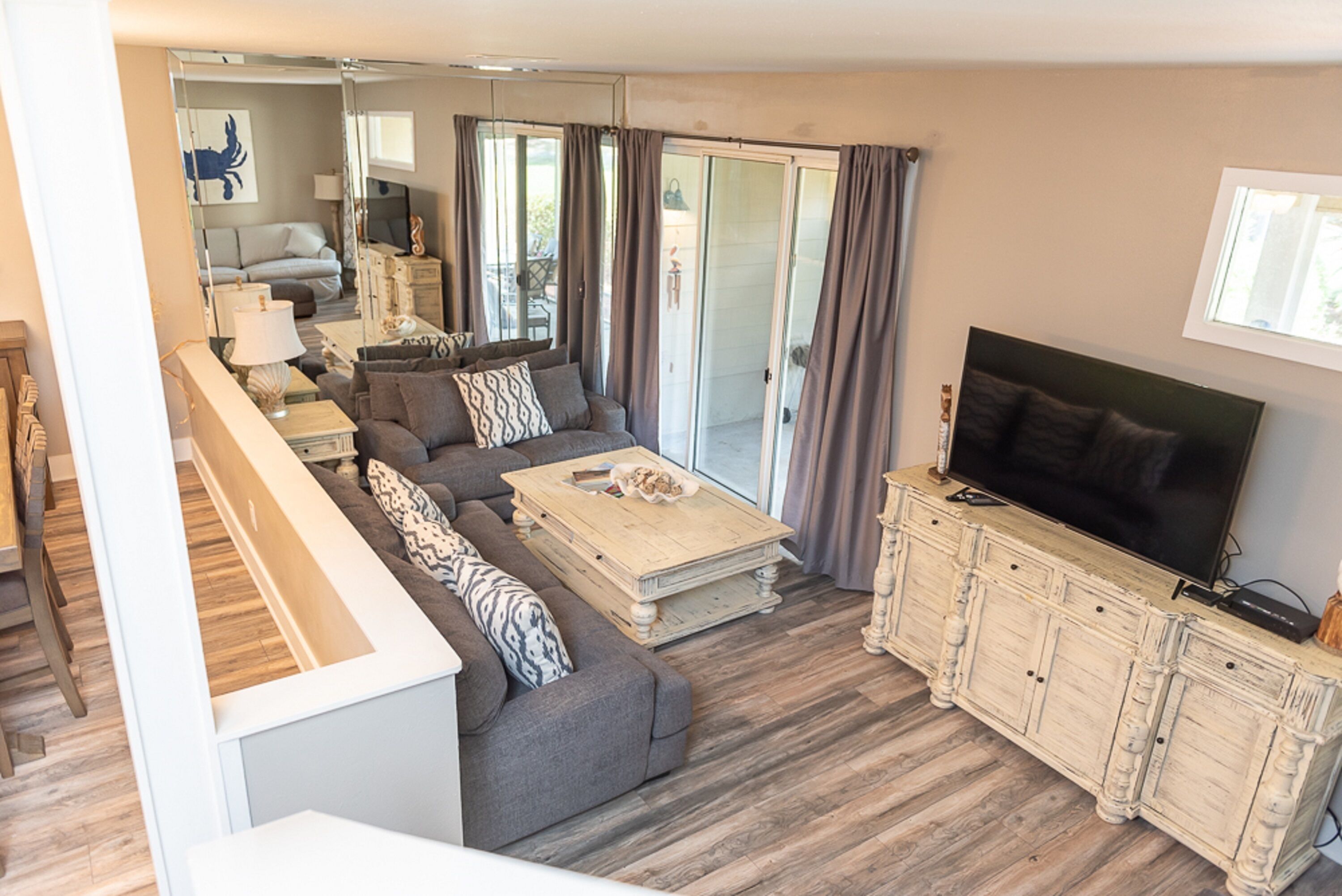 Classic House, 3 Bedrooms, Patio | Living room | Flat-screen TV