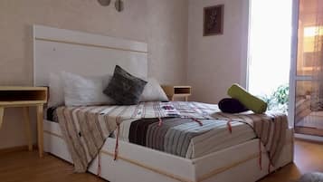 2 habitaciones, tabla de planchar con plancha, wifi y ropa de cama