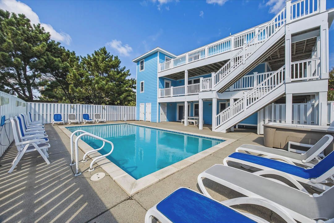 Private Pool Area