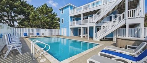 Private Pool Area