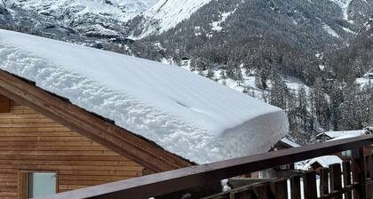 Matterhorn Panorama Apartment - 360 degree views of the Matterhorn & surrounds