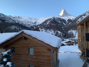 Exterior - Matterhorn Panorama Apartment - 360 degree views of the Matterhorn & surrounds (Zermatt)