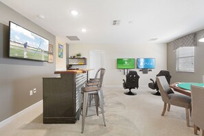 Game room - Fairway Villa | Private Pool, Kids Bedrooms, Arcade Game Room and Movie Theater (Davenport)