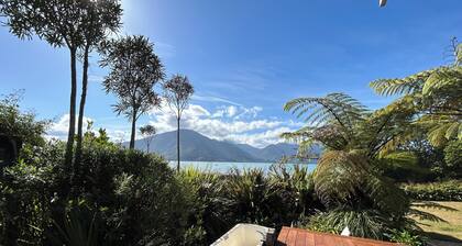 Luxury Waterfront Retreat at Mahau Sound