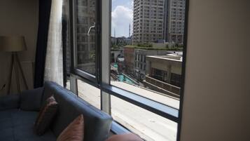 Basic Apartment | Living room | 42-inch LED TV with premium channels, TV