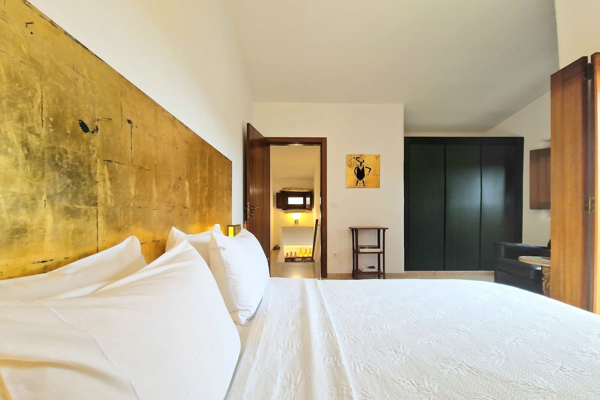 Villa, Valley View (Cerejeira) | Down comforters, soundproofing, WiFi (free), individually decorated