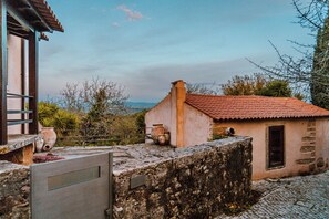 Front of property - Villa Pedra Natural Houses (Soure)