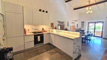 Family Cottage | Private kitchen | Fridge, microwave, stovetop, espresso maker
