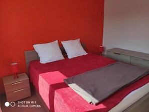 3 chambres, fer et planche à repasser, Wi-Fi