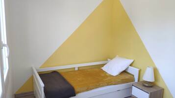 3 bedrooms, iron/ironing board, WiFi