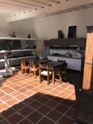 Outdoor dining