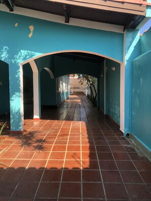 Property grounds - Great beach house with pool and barbecue - 50 mts from the beach (Estância Bal Maria H Novaes)