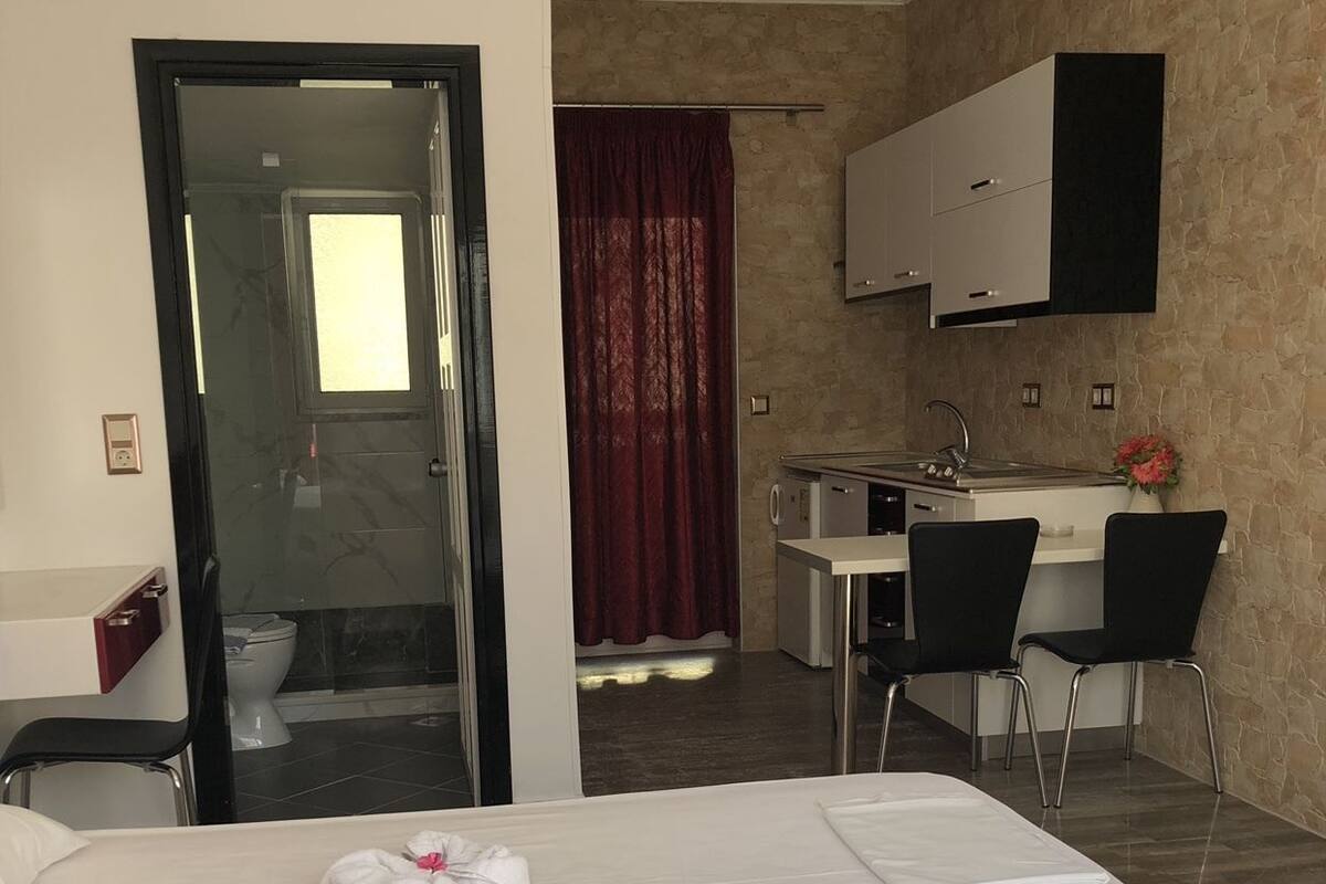 Apartment (Studio) | Private kitchenette