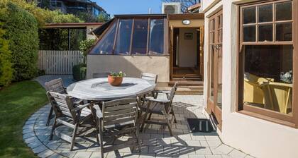 McAlister House - Queenstown Holiday Home