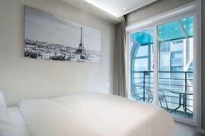 Terrace Double Room, City View (Partial Ocean View)