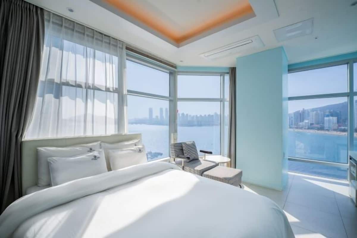 1 bedroom, down comforters, individually decorated