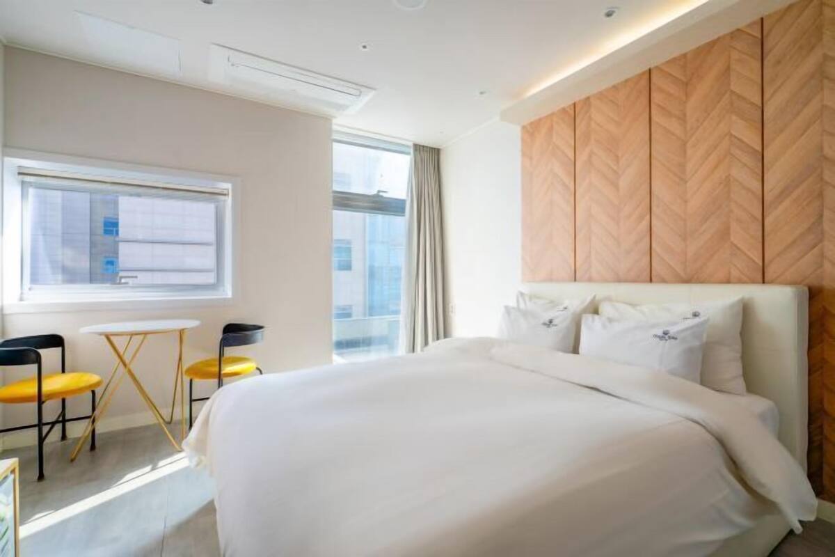 Down comforters, individually decorated, individually furnished, desk