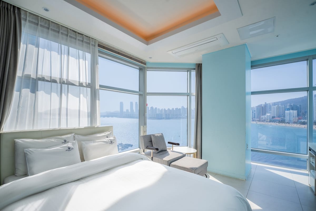 Ocean Deluxe Suite, Sea View | 1 bedroom, down comforters, individually decorated